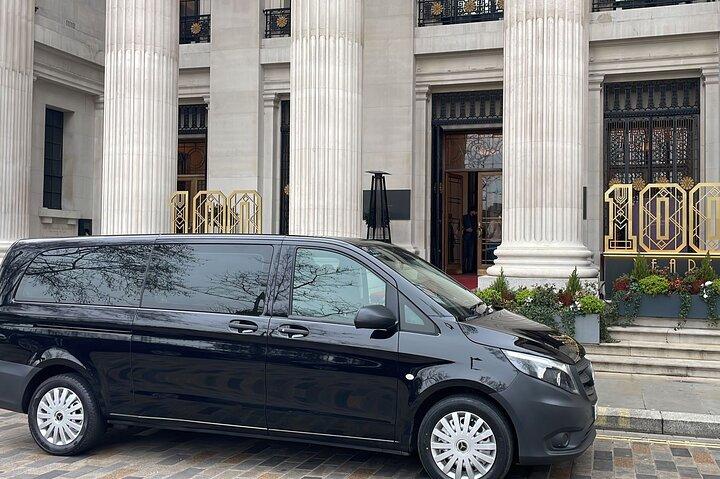 Transfert privé de Southampton à Londres via Stonehenge