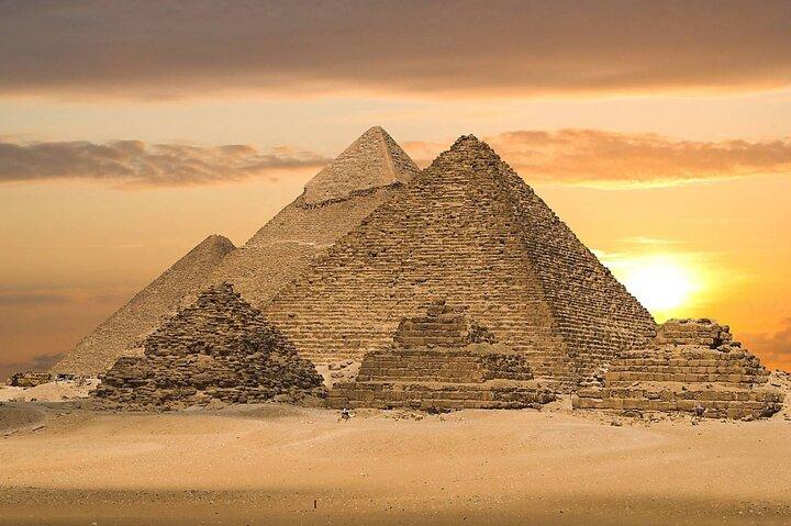 Halvtimmes kamelritt Gizapyramiderna och Gamla Egyptiska Museet
