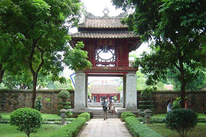 Hanoi City Highlights Guided Tour