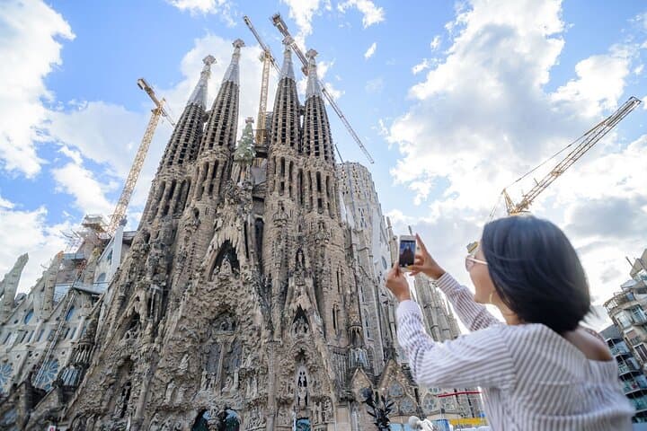 Barcelona Private Tour with an Expert Guide