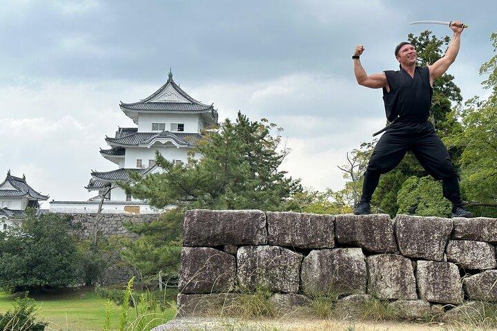 忍者発祥の地IGA、専用車とドライバー付き（最大9人）