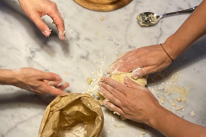 clase de cocina en un ambiente familiar en el corazón de Venecia