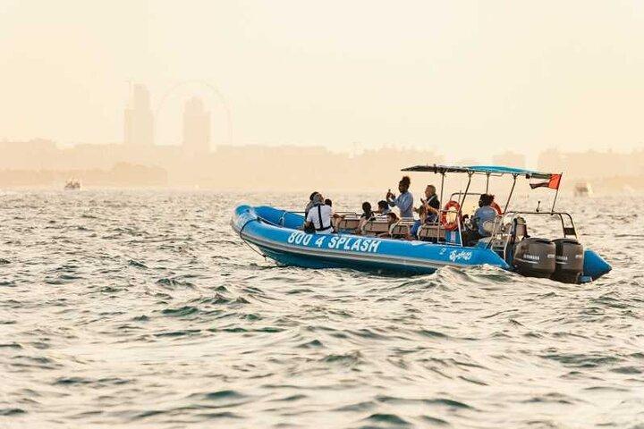 60 minutters speedbådtur i Dubai med privat overførsel