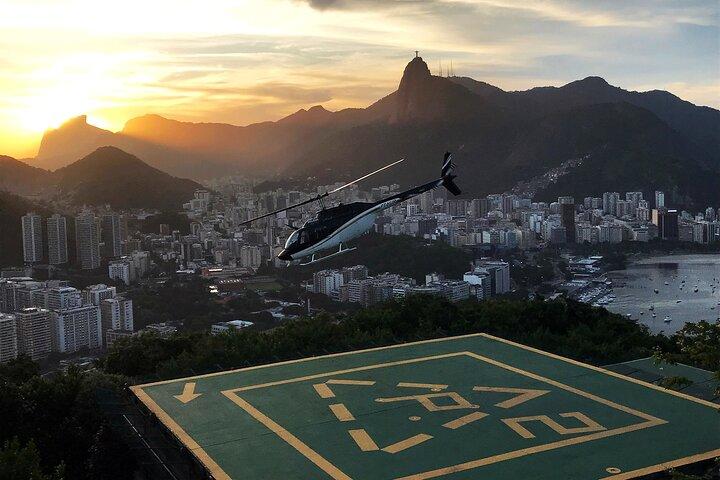 Voo panorâmico de helicóptero no Rio