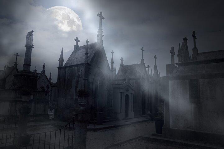 Friedhof und Ghost BYOB Bustour in New Orleans
