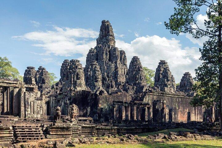 Viewing Sunrise At Angkor Half-Day Tour
