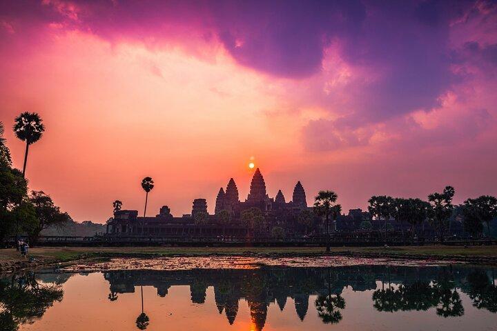 Viewing Sunrise At Angkor Half-Day Tour