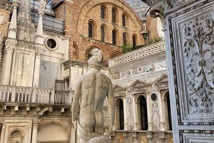 Visita guiada privada de 2 horas ao Palácio Ducal