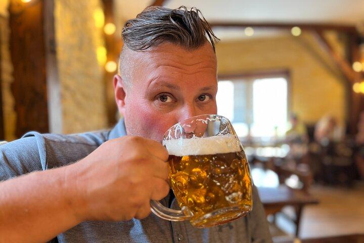 ユネスコ ジャテツ ビールのある町 日帰り旅行