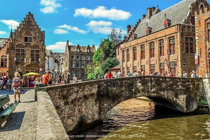 Bienvenido a Brujas: tour a pie privado de medio día