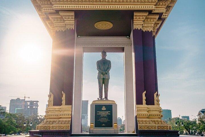 Phnom Pehn City Must See Highlight Guided Tour