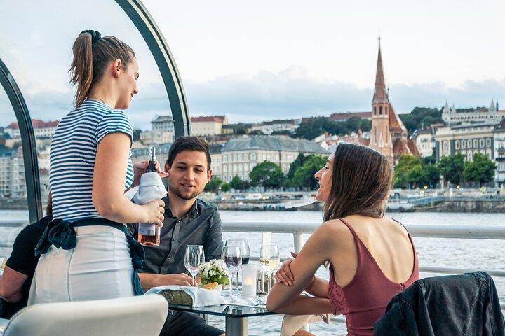 Middagskryssning med levande musik i Budapest Donau