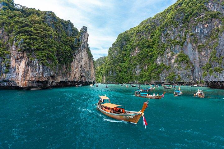 スピード カタマラン船で行くピピ島とマイトン島の 1 日ツアー