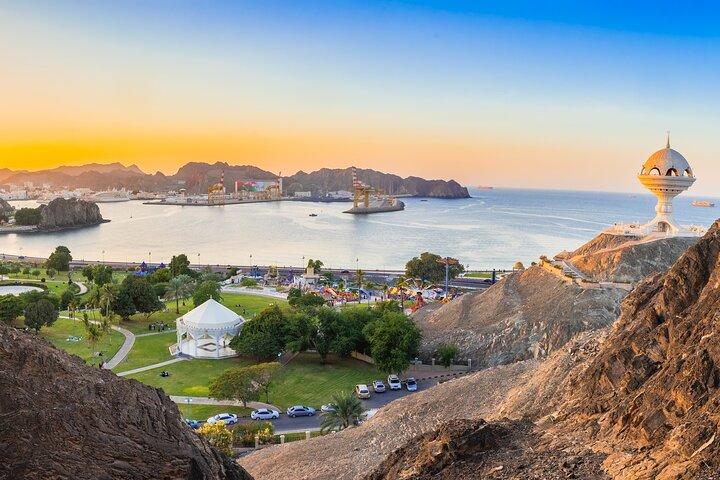 Volledige dag privékusttour in Muscat vanuit de cruisehaven van Muscat