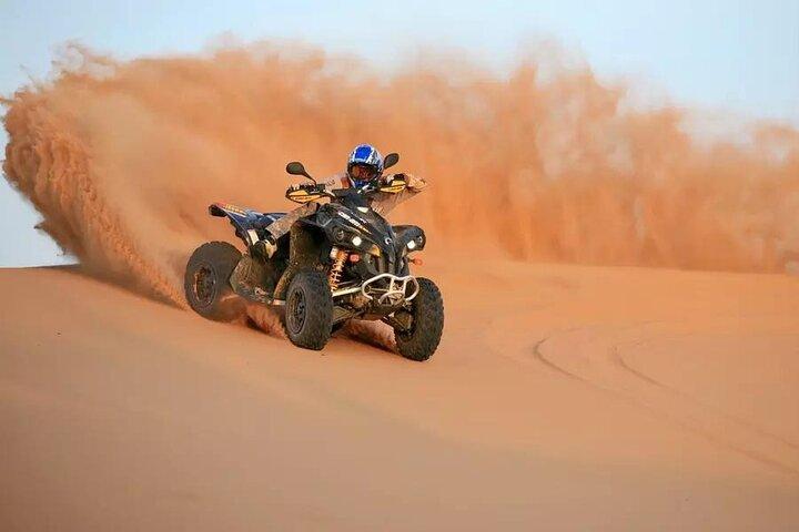 Experiência de quadriciclo com auto-drive Qatar-ATV