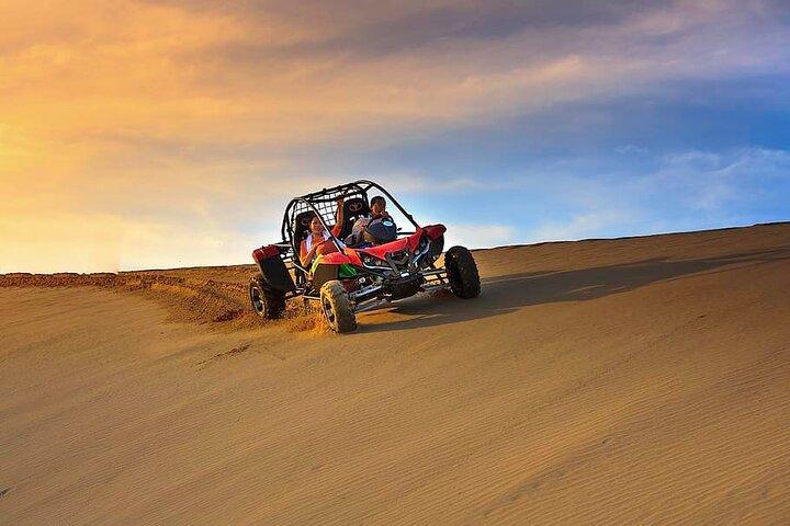 Experiência de quadriciclo com auto-drive Qatar-ATV