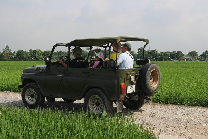Hanoi : Jeeptour durch die Außenbezirke der Armee