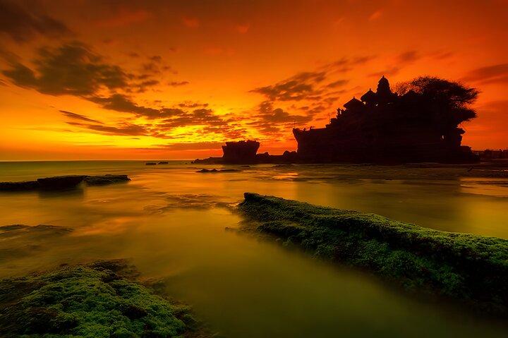 Détendez-vous et explorez : Bali Spa et Tanah Lot Sunset Tour Packages