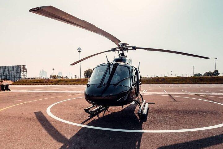 Passeio de helicóptero em Dubai