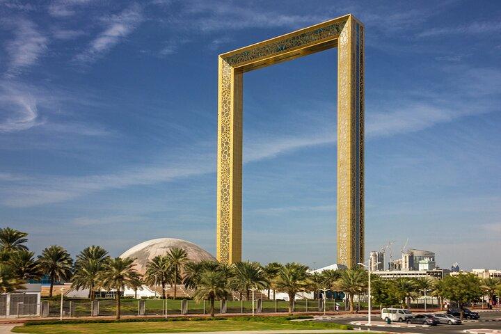 Dubai-frame