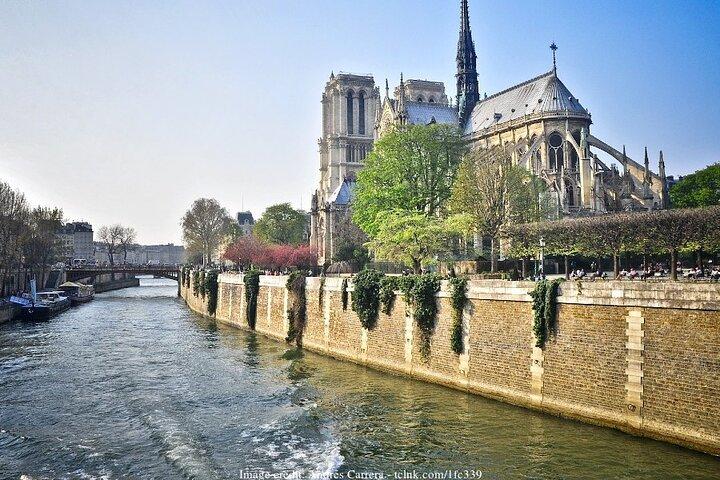 Paris bei Nacht 2-stündige private Tour mit malerischer Seine-Kreuzfahrt