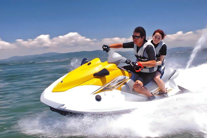 Boek Bali : Watersport, Uluwatu Kecak Dance & Seafood Diner