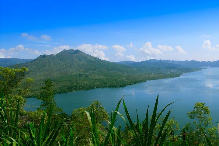 Bali Full-Day Car Charter: Ubud and Kintamani Volcano Trip