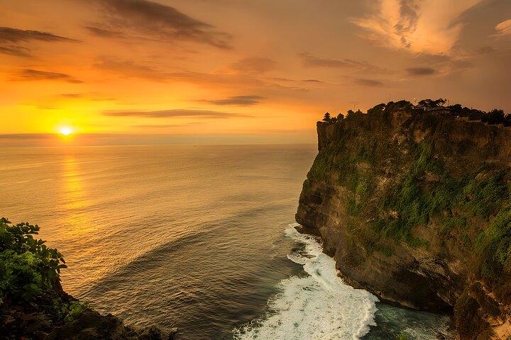 Entdecken Sie Balis beste Seetempel : Tanah Lot und Uluwatu