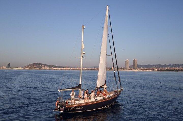 Unika 2 master Classic Sailing Yacht i Barcelona