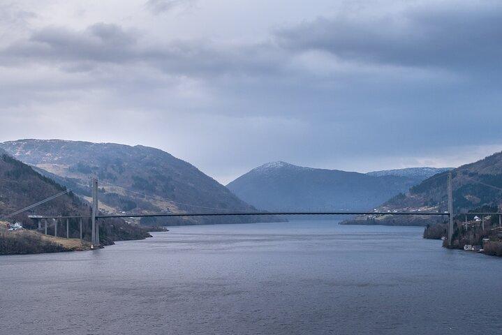 Private Führung durch die Fjorde und Wasserfälle von Hardanger Norwegen