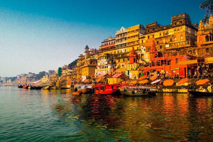Zonsondergang in Varanasi Tour met een local met gratis Ganga Aarti en boottocht