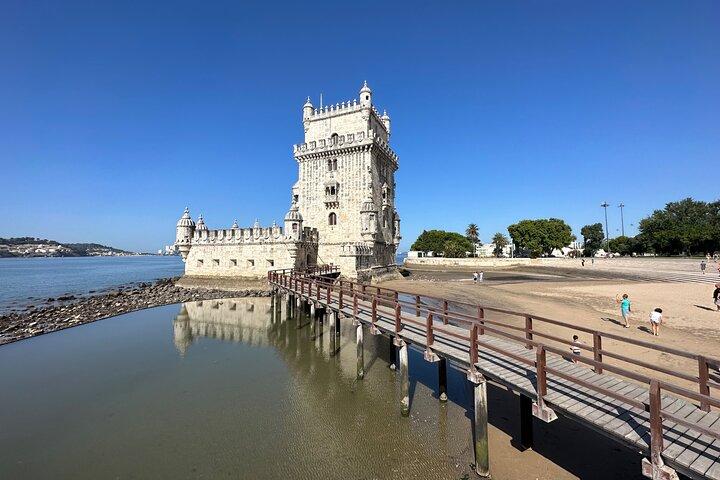 Private guided tour Lisbon highlights and hidden gems