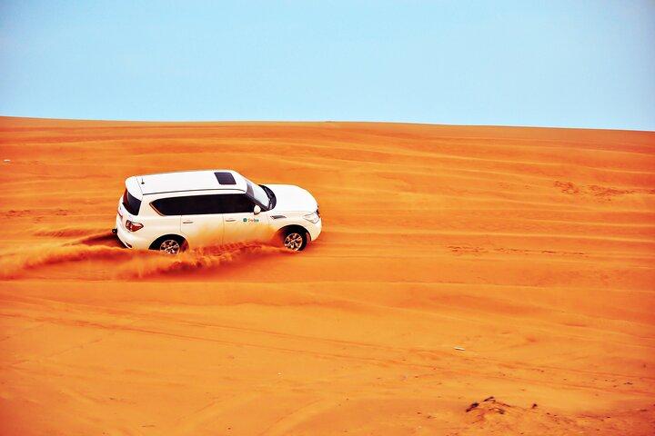 Safari VIP nel deserto e escursione sulle dune con barbecue dal vivo a 5 stelle