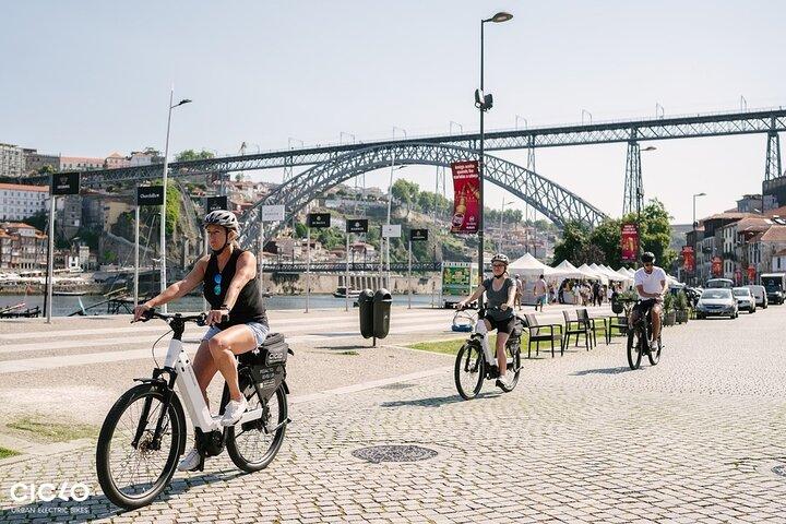 Hoogtepunten van Porto in een e-biketour van 3 uur - Historisch, bezienswaardigheden bekijken