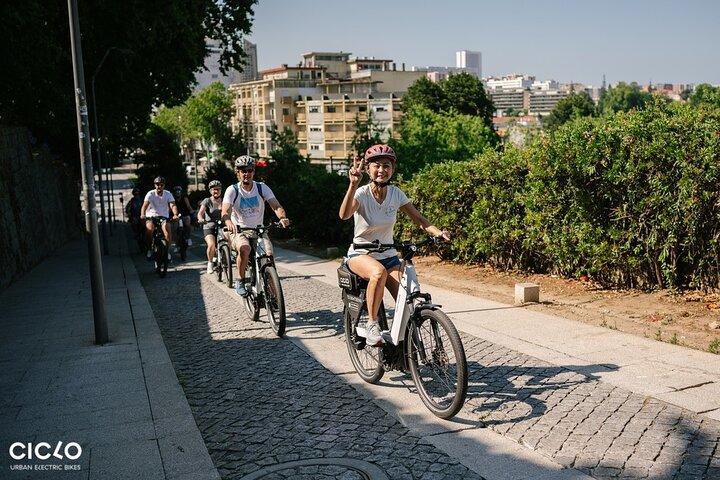 Hoogtepunten van Porto in een e-biketour van 3 uur - Historisch, bezienswaardigheden bekijken