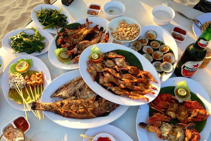 Bali Swing Activities e Uluwatu Sunset Trip with Dinner Package