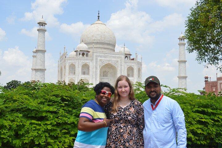 Offizieller Reiseleiter für Sunrise Taj Mahal, Agra Fort & Baby Taj