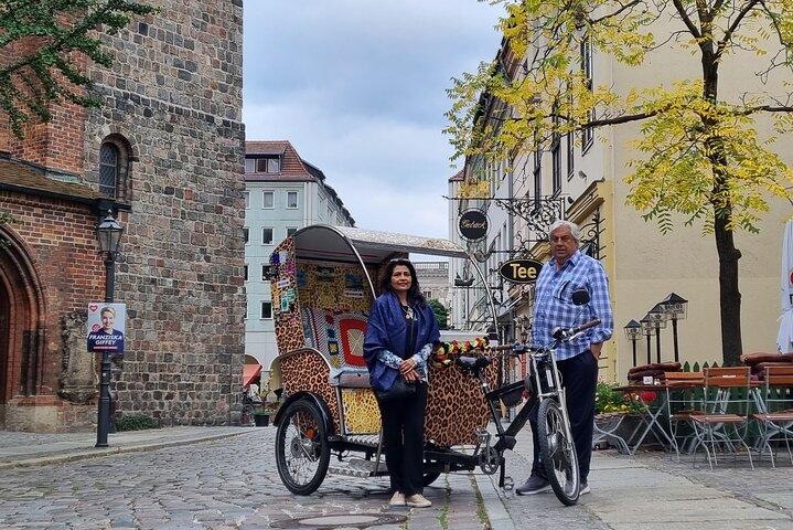 Recorrido fotográfico y romántico por la ciudad de Berlín en rickshaw - recogida incluida