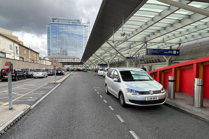 Heathrow Airport to/from London - Private Transfer + Meet & Greet