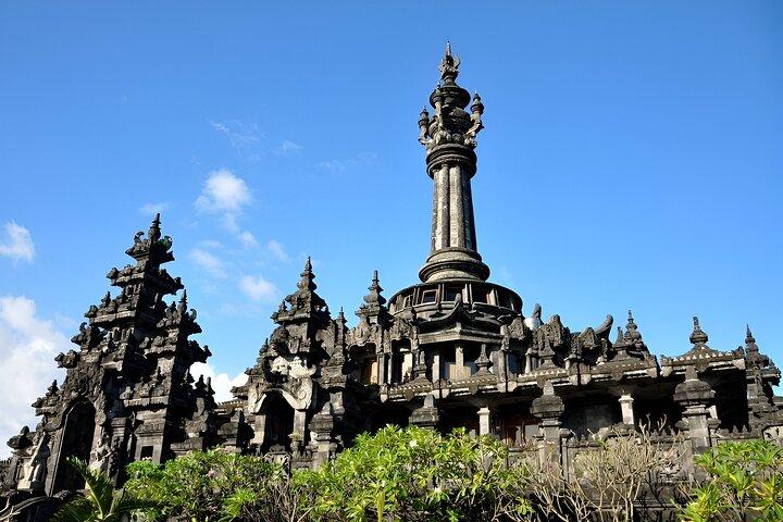 Tour di un'intera giornata a Bali: Denpasar City e Uluwatu Sunset Tour