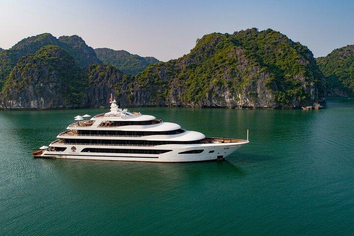 Crociera Scarlet Pearl - La perla della baia di Ha Long - 2 giorni 1 notte