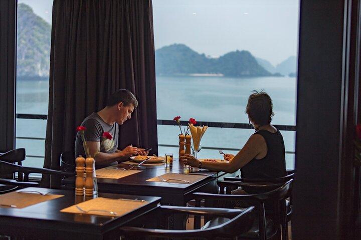 Crucero Scarlet Pearl - La Perla de la Bahía de Ha Long - 2 Días 1 Noche
