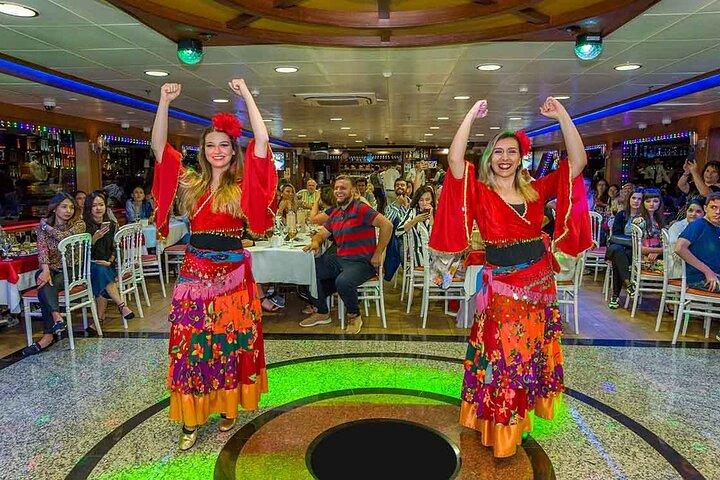 Istanbul Bosphorus Night Cruise with Dinner
