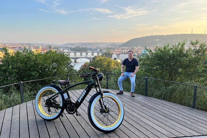 Ebike Sunset rundtur i Prag
