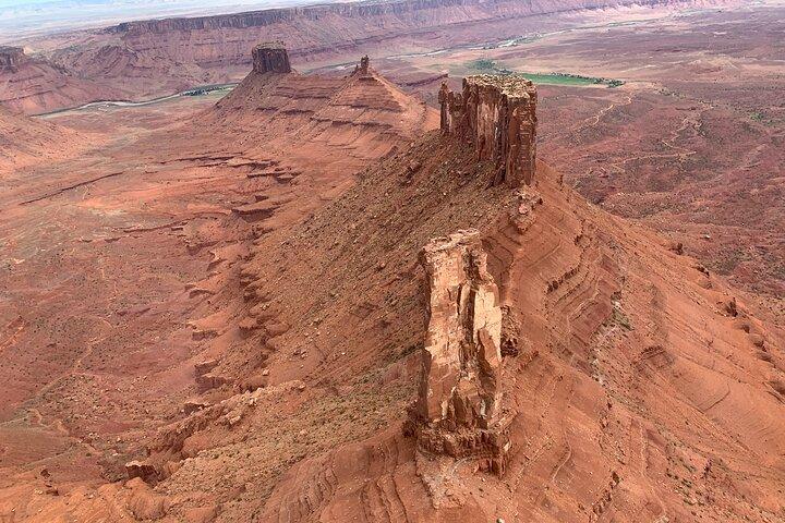 Visite de l'île dans le ciel et le canyon Country Heli - 45 minutes