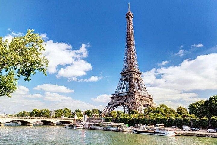 空港送迎 パリ - ディズニーランド - ミニバン 1 ~ 8 名様