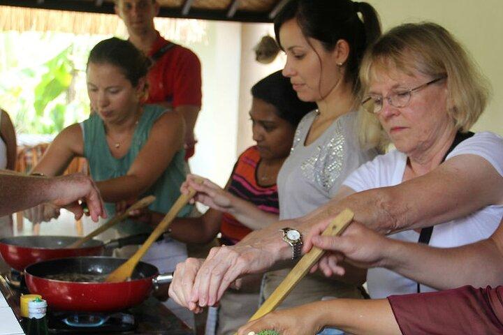Clase de cocina de Bali en la casa tradicional de Bali