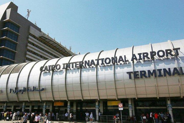 Cairo: serviço de transporte de aeroporto com reunião e saudação