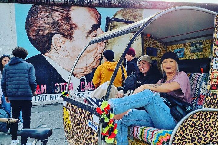 Rikscha Tours Berlin - 複数の人力車を備えた最大 16 人のグループ