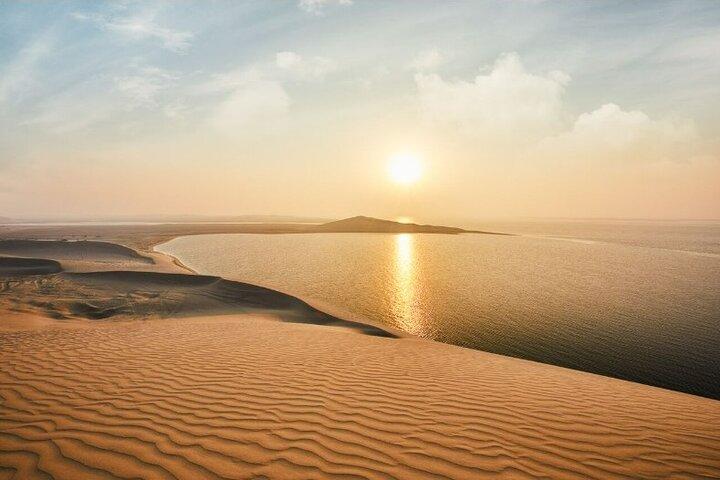 Nascer ou pôr do sol, Safari no deserto no coração do Qatar
